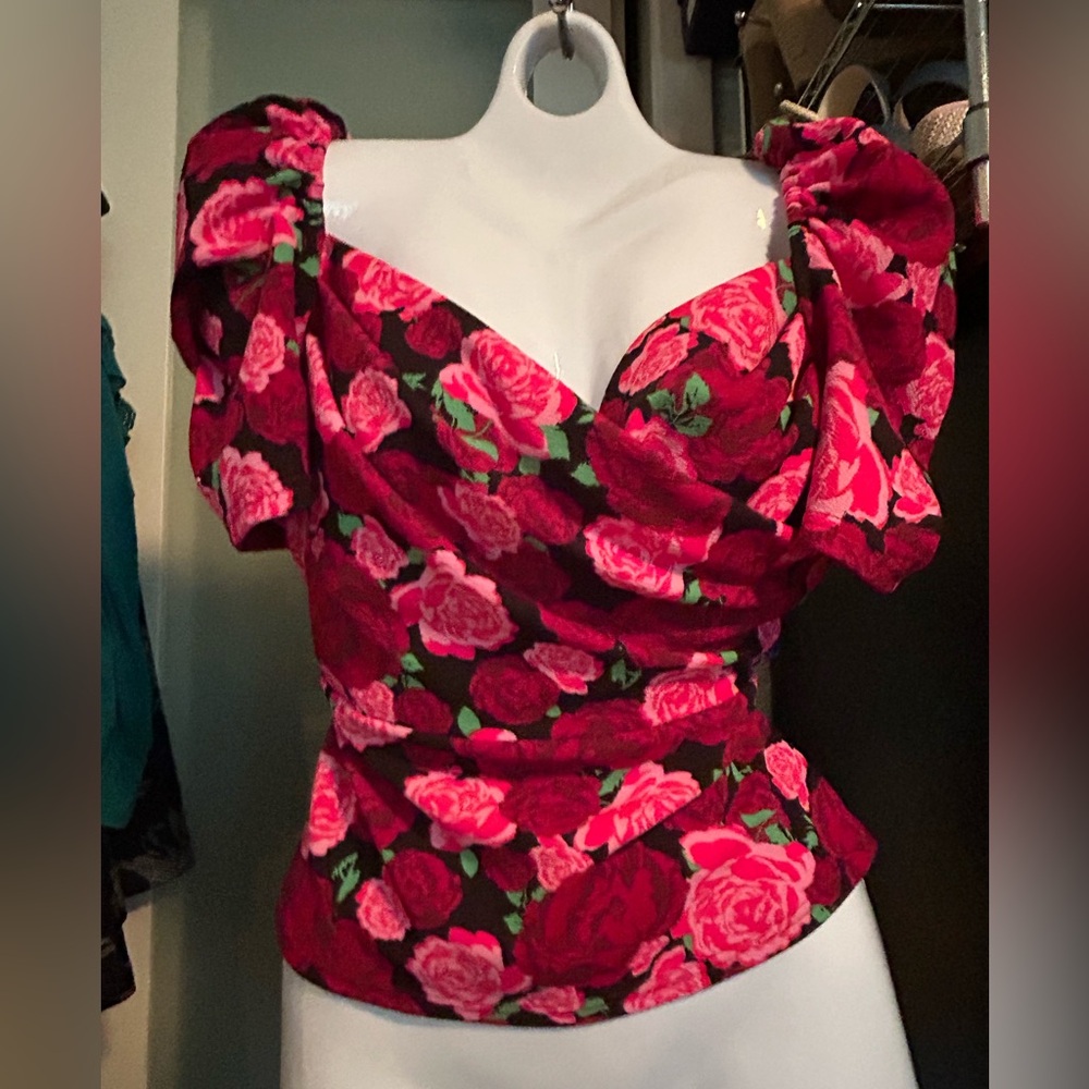 BOGO Pink Floral Top - Picture 5 of 7
